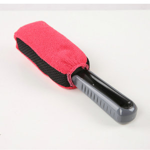 Microfiber Long Handled Tire <b>Brush</b> 27Cm <b>For</b> Car <b>Cleaning</b> Wheel <b>Brush</b> With Red Black Cloth Cover - Product Image 1