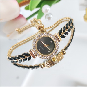 นาฬิกาควอตซ์หญิงนางเงือกประดับเพชรนาฬิกาควอตซ์แบบดึงออกได้ - Product Image 6