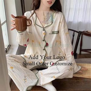 <strong>Women</strong> Cheap Chinese Satin Ice Silk Style Flower Printed Night Pajamas - Product Image 1