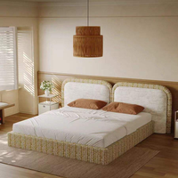 Lit double moderne de style designer en tissu de coton et lin italien minimaliste, 1,8 m, arqué, sur pieds, confortable, en bois de pin