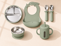 Ensemble d'alimentation pour bébé en acier inoxydable sans BPA, personnalisable OEM/ODM, avec bavoirs, bols, cuillères et assiettes en silicone de qualité alimentaire pour enfants