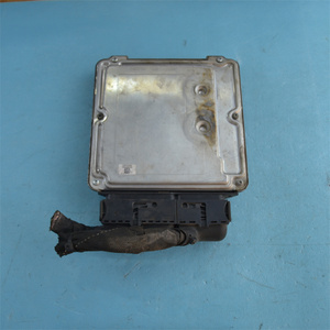 โมดูลควบคุมเครื่องยนต์รถยนต์<span class=keywords><strong>มือ</strong></span><span class=keywords><strong>สอง</strong></span> Q7 <span class=keywords><strong>A8</strong></span> Cayenne ECU บอร์ดคอมพิวเตอร์ MED9.1 03H906032L 0261S02194 - Product Image 4