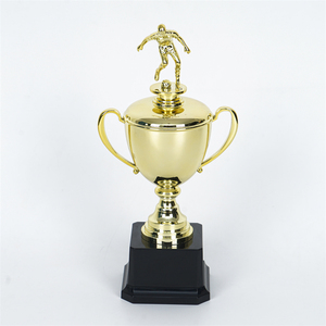 <span class=keywords><strong>Trophée</strong></span> <span class=keywords><strong>de</strong></span> Récompense Sportive Personnalisé en Usine, Figurines <span class=keywords><strong>de</strong></span> Joueur <span class=keywords><strong>de</strong></span> Football, Coupes, Médailles <span class=keywords><strong>et</strong></span> Plaques Commémoratives pour Cadeaux Souvenirs - Product Image 1