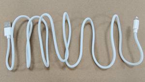 Câble de données USB A vers <span class=keywords><strong>iPhone</strong></span>, blanc tressé, <span class=keywords><strong>charge</strong></span> <span class=keywords><strong>rapide</strong></span>, vente en gros, directement de l'usine, faible MOQ, pour <span class=keywords><strong>iPhone</strong></span> 5-14 et iPad - Product Image 3