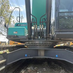 Excavatrice Kobelco SK350 d'occasion, modèle 2023, poids opérationnel de 35 tonnes, godet de 1,9 m, moteur Hino, hydraulique KYB, pompe/vanne Kawasaki - Product Image 5