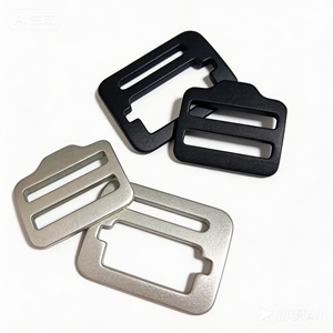 Attache en sangle extensible en aluminium aéronautique, quincaillerie de fixation polyvalente pour sacs et équipements de plein air - Product Image 3