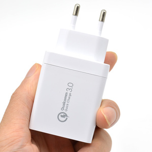 Phí điện thoại pd30w <span class=keywords><strong>Power</strong></span> <span class=keywords><strong>Adapter</strong></span> EU cắm 4 cổng <span class=keywords><strong>USB</strong></span> điện thoại di động <span class=keywords><strong>Adapter</strong></span> sạc - Product Image 3