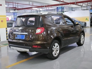 รถยนต์จีลี่ GX7 ปี <span class=keywords><strong>2015</strong></span> เครื่องยนต์ 1.8 ลิตร เกียร์ธรรมดา รถ SUV ภายในกว้างขวางมาก เครื่องยนต์เชื่อถือได้ ค่าใช้จ่ายในการใช้งานต่ำ |   ม้าเครื่องจักรที่สมบูรณ์แบบ - Product Image 5