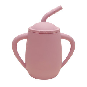Gobelet d'apprentissage en silicone rose avec paille pour enfants de 3 ans et plus, corps droit, petit diamètre - Product Image 1