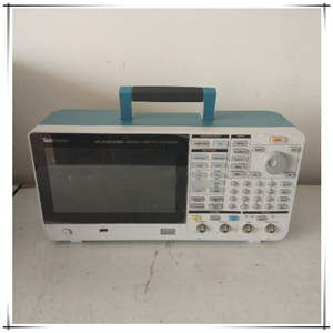เครื่องกำเนิดสัญญาณรูปคลื่นซาวทูธ Tektronix AFG31102 ของอเมริกา มือสอง ความละเอียดแอมพลิจูด 1.0 มิลลิโวลต์ ความถี่ 0.01 เฮิรตซ์ - Product Image 4