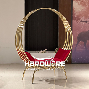 เก้าอี้บัลลังก์งานแต่งงานสีทองสำหรับเจ้าบ่าวเจ้าสาว ราชากับราชินี - Product Image 1