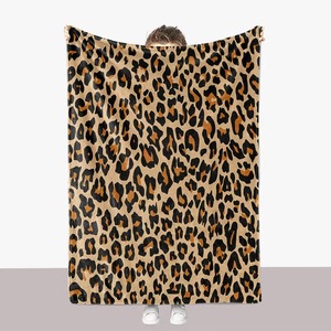 Manta de felpa esponjosa y acogedora súper suave, manta con estampado de leopardo y guepardo, manta de forro polar - Product Image 3