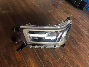 Kits de carrosserie pour <span class=keywords><strong>toyota</strong></span> hilux old revo to new rocco 2020 2021 - Product Image 2