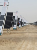 Système de nettoyage de modules photovoltaïques PV, robot de nettoyage de panneaux solaires, brosse automatique, machine de nettoyage de panneaux solaires