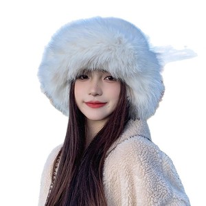 Phụ Nữ Của Mùa Đông Trắng Faux <span class=keywords><strong>Fur</strong></span> <span class=keywords><strong>Trapper</strong></span> <span class=keywords><strong>Hat</strong></span> Tai Flaps <span class=keywords><strong>Fox</strong></span> <span class=keywords><strong>Fur</strong></span> Nhìn Xô Phong Cách Nhiệt Thời Tiết Lạnh Cap Bán Buôn Hàng Ngày - Product Image 6