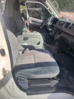 Autres sièges Diesel Manuels Usagés Hiace Bus Confortable Minibus Touristique Professionnel Euro 3 Emission Moteur 4-6L pour Agence de Voyage