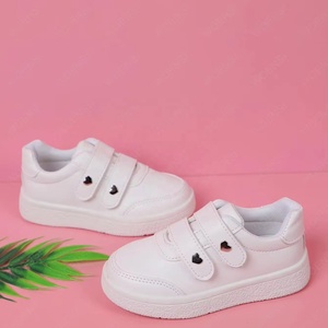 Nuove Scarpe Bianche per Bambini 2026, Calzature Piatte per Ragazze, Scarpe per Bambini con Suola Morbida - Product Image 1