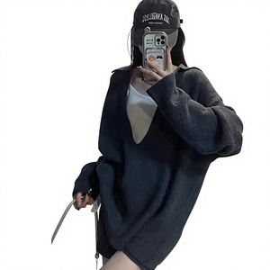 Ensemble deux pièces pour femme, pull tissé oversize <span class=keywords><strong>à</strong></span> col en V et short, manches longues, col <span class=keywords><strong>à</strong></span> revers, é<span class=keywords><strong>l</strong></span>égant, respirant, en acrylique, tenue décontractée pour <span class=keywords><strong>l</strong></span>'automne - Product Image 1