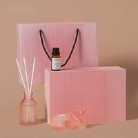 Coffret Cadeau Rose Personnalisé pour la Saint-Valentin : Diffuseur d'Huiles Essentielles en Pierre de Cristal et Ensemble Diffuseur à Bâtonnets – Vente en Gros