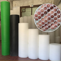 Grillage en plastique PP pour sols de poulaillers, idéal pour l'élevage de poulets de chair en cages