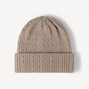 Gorro de lana de doble capa cálido y acolchado para hombre y mujer, gorro de punto neutro de moda, gorro de lana para exteriores contra el frío. - Product Image 1