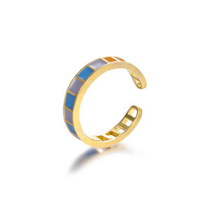 Anello da donna con anello in oro smeraldo Vintage con scacchiera regolabile in lega di lusso - Product Image 1