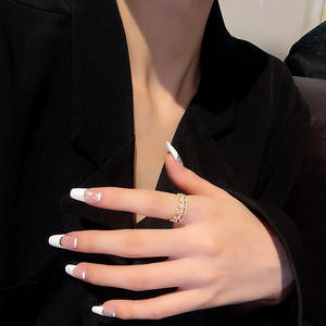 แหวนมงกุฎชุบทอง 18k รุ่นใหม่ล่าสุด แหวนมงกุฎประดับเพชร CZ และไข่มุก ปรับขนาดได้ แหวนเพชรเปิดประกายวิบวับ - Product Image 2