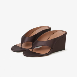 Sandalias de tacón alto con cuña y diseño personalizado para mujer, con punta abierta, ideales para fiestas, ajuste ancho, tipo mule. - Product Image 2