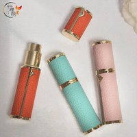Botol Parfum Mini 5ml Merah Hijau Hitam Ungu Kuning Pink PET Plastik Semprotan Halus dengan Pompa dan Sablon Logo Kustom