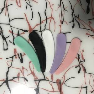 Crescent Shaped Facial Spoon Plastic PP Injection Molding Cosmetic Packaging <b>Tool</b> For Face Mask Cream Dispensing <b>Small</b> Scoop - Product Image 4