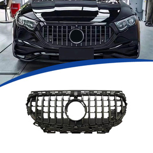 กระจังหน้ารถยนต์เมอร์เซเดส-เบนซ์ อี-คลาส W214 รุ่นสปอร์ต อี็ดิชั่น จีที สีดำทั้งหมด พร้อมแถบแนวตั้งสีเงิน วัสดุ ABS - Product Image 1