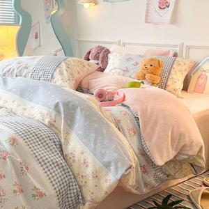 Juego de Cuatro Piezas de Felpa de Coral con Dibujos Animados, Diseño de Leche y Fufu, Cálido de Doble Cara, 200 Hilos, para Otoño e Invierno, Funda de Edredón, Protector de Colchón - Product Image 5