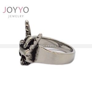 Prix usine conception unique crâne <span class=keywords><strong>Rock</strong></span> <span class=keywords><strong>n</strong></span>-<span class=keywords><strong>roll</strong></span> "je t'aime" bague de bijoux en acier inoxydable fin pour hommes et femmes - Product Image 6