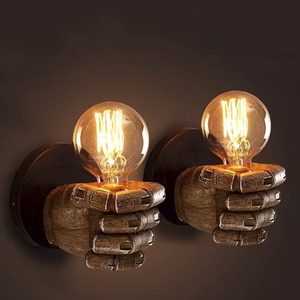 Applique murale en résine de style industriel rétro, poing gauche et droit, <span class=keywords><strong>design</strong></span> E26, lumière décorative pour la maison, bar, café, hôtel - Product Image 1