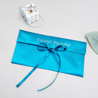 Pochette d'emballage en satin imprimé tendance avec ruban, pochette en soie rose, enveloppe pour extensions de cheveux, perruques, sous-vêtements, sac anti-poussière en satin
