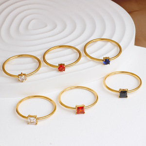 Anillo Solitario de Acero Inoxidable con Baño de Oro PVD de 18K y Circonita Cúbica |   Formas de Corazón, Lágrima, Redondas y Cuadradas |   Joyería de Moda Hipoalergénica que No se Desvanece - Product Image 2