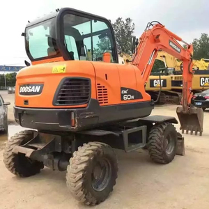 90% nouvelle condition vente chaude 6ton hydraulique utilisé Doosan pelle pour la construction à vendre DX60/DX60-9C/DX60W - Product Image 1