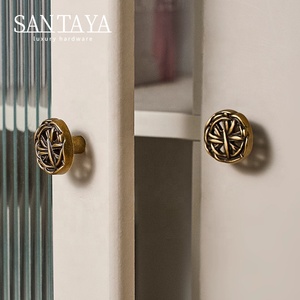 Kenop Lemari Dapur, Kenop Laci Lemari Kamar Tidur, Gagang Furnitur Kuningan Antik Santaya dengan Sentuhan Brushed Brass - Product Image 5