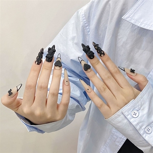 <span class=keywords><strong>Uñas</strong></span> Postizas Acrílicas Removibles <span class=keywords><strong>con</strong></span> Diseño de Corazón de Oso en Tablero de Ajedrez Negro, Hechas a Mano, de Alta Calidad, Venta al Por Mayor - Product Image 3