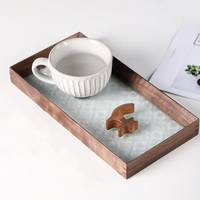 Plateau en bois de hêtre et noyer avec fond en verre créatif luxe moderne nordique café pain thé