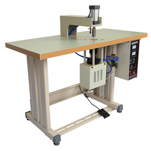 Machine de soudage par points à ultrasons modèle JT-50-Q au <span class=keywords><strong>meilleur</strong></span> prix pour la fabrication manuelle de masques, machine d'usine pour la fabrication de sacs non tissés - Product Image 3