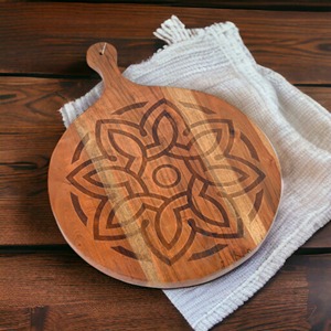 เขียงไม้อะคาเซียพร้อมด้ามจับเขียงหั่นชีสกระดานหนาแผ่นแกะสลักเลเซอร์ออกแบบได้ตามที่ต้องการกระทะพิซซ่าทำจากไม้ธรรมชาติ - Product Image 6