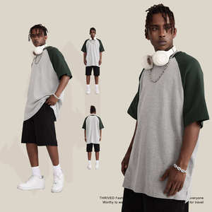 เสื้อยืดแขนสั้นผู้ชาย คอตตอน 100% 210GSM พิมพ์ลายกราฟิกปักลายดอกไม้ แบบขายส่ง พร้อมแขนเสื้อแบบคอนทราสต์ - Product Image 1