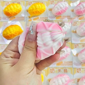 Nouvel Arrivage Jouet à Presser en PU en Forme de Pain Rempli de Crème - Anti-stress Collant pour Enfants et Adultes, Jouet de Bureau Thérapeutique à Partager entre Amis - Product Image 3