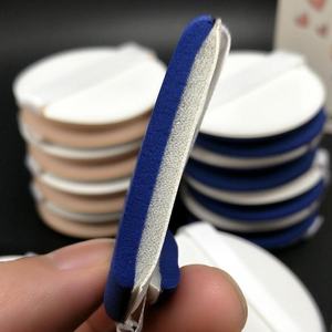 Houppette à poudre faciale sans latex, fournie directement par le fabricant, adaptée à une utilisation humide ou sèche, pour <span class=keywords><strong>BB</strong></span> <span class=keywords><strong>crème</strong></span>, <span class=keywords><strong>CC</strong></span> <span class=keywords><strong>crème</strong></span>, fond de teint liquide. - Product Image 3