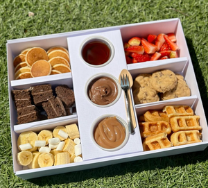Boîte en carton ondulé personnalisée avec logo artisanal pour l'emballage de petits articles en papier, bonbons, pour mariage - Product Image 1