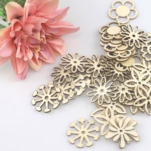 ขายส่ง 50 ชิ้น ชิ้นส่วนดอกไม้ไม้แบบตัดสำเร็จรูป สำหรับเด็ก DIY งานฝีมือและระบายสี บรรจุ 50 ชิ้นต่อแพ็ค พร้อมบริการดรอปชิปปิ้ง - Product Image 3