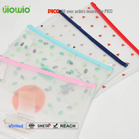 Pochettes de rangement transparentes en PVC imperméables avec fermeture éclair pour cosmétiques et crayons, sacs en maille imperméables personnalisés UIOWIO