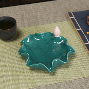 Repose-pinceau de calligraphie en céramique, pierre à encre en forme de lotus, décoration de bureau, style traditionnel, fournitures de bureau - Product Image 3