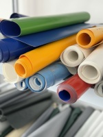 Bâche en PVC tissé enduit imperméable avec protection solaire pour l'élevage de poissons en bassin - Vente en gros